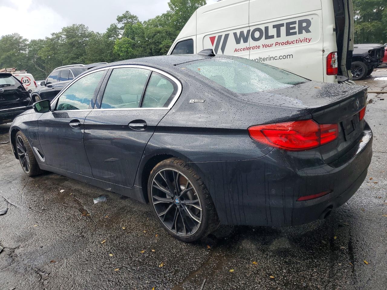 2018 BMW 530E — снимка 2