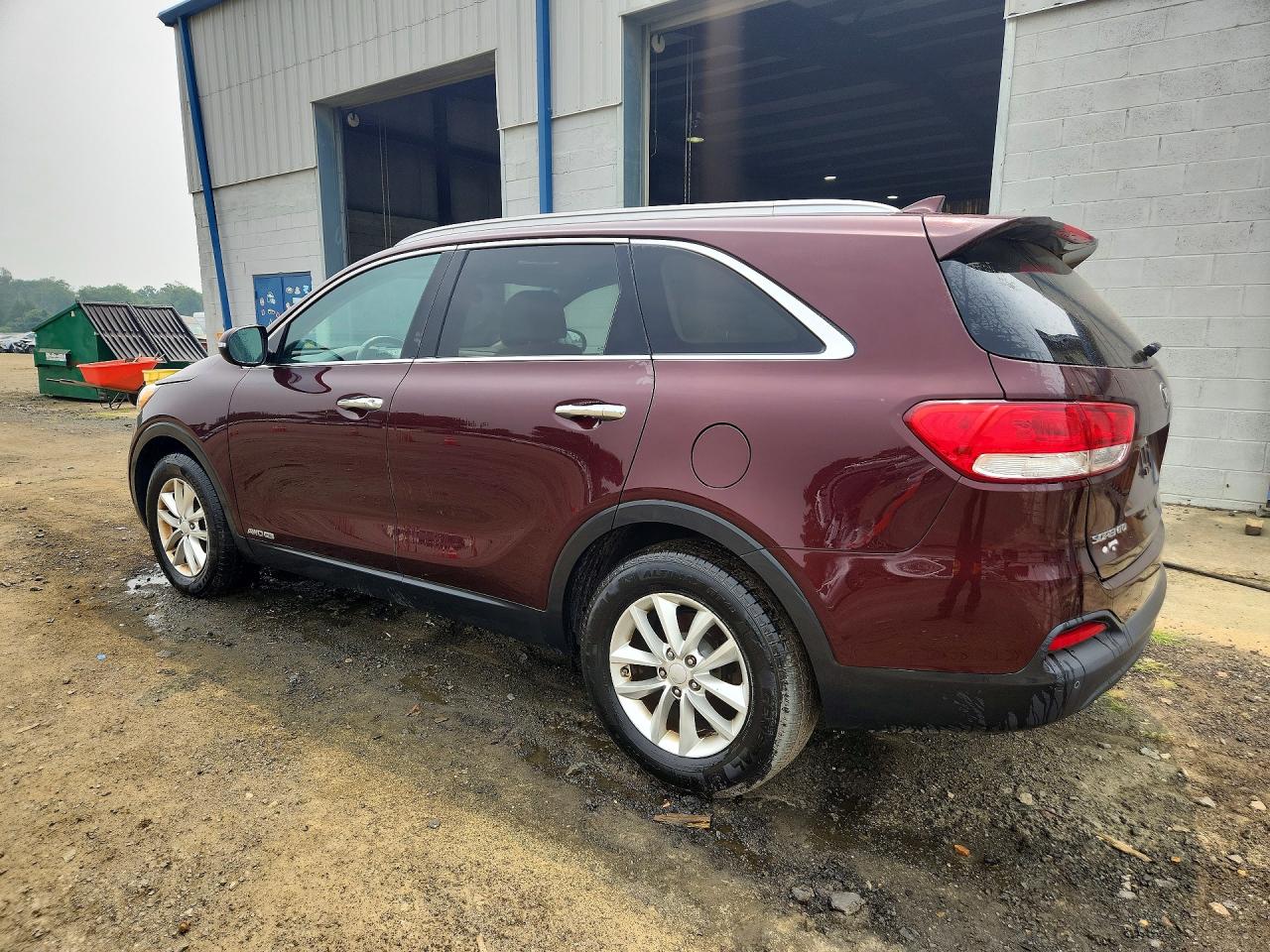 2017 KIA SORENTO LX V6 — снимка 2