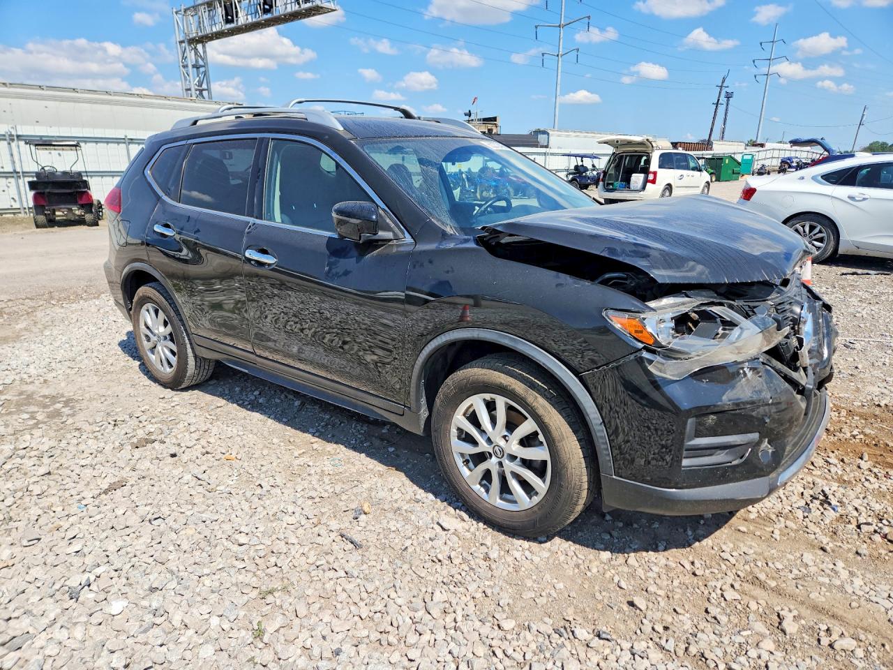 2017 NISSAN ROGUE SV — снимка 4
