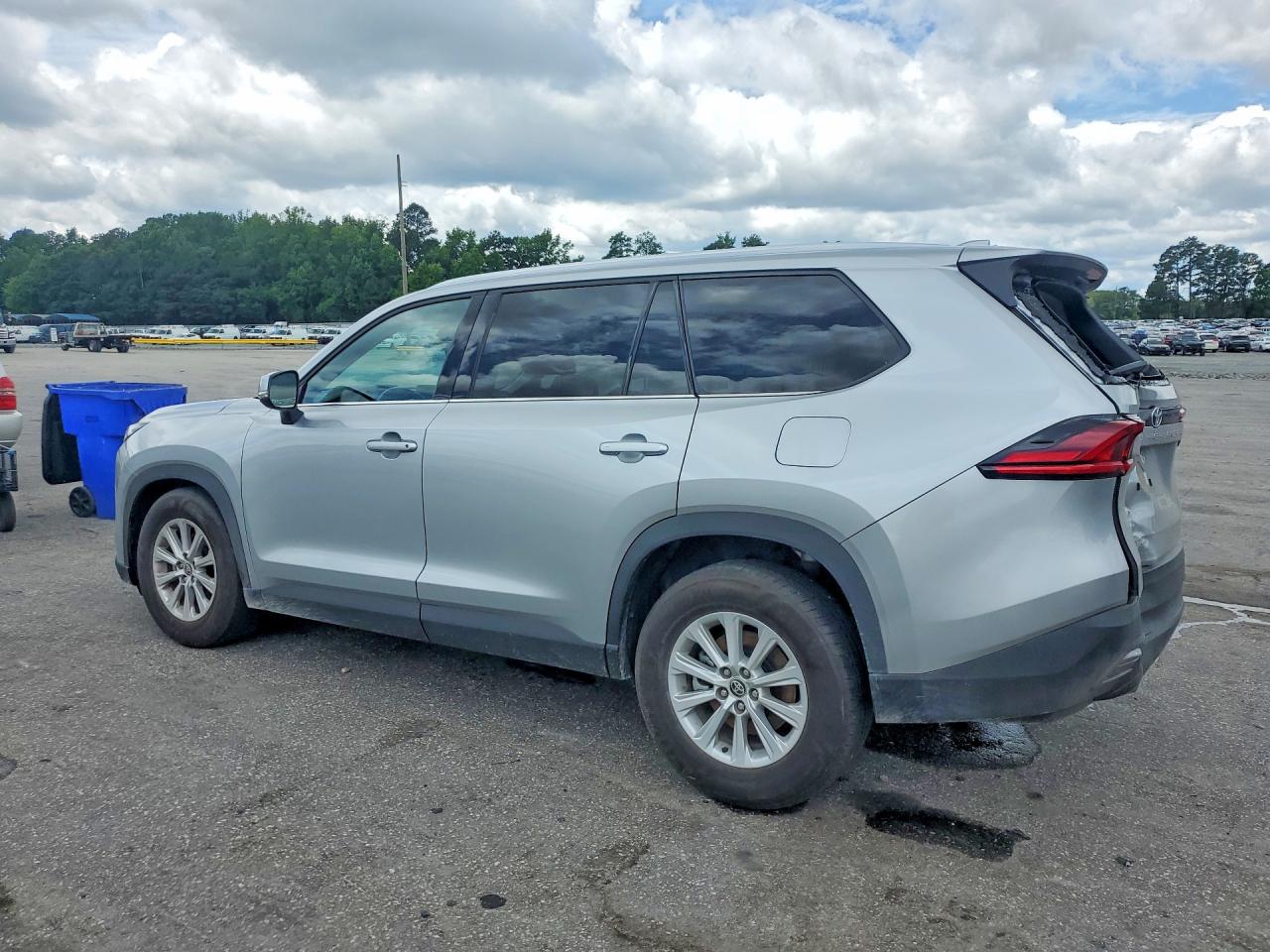 2025 TOYOTA GRAND HIGHLANDER XLE — снимка 2