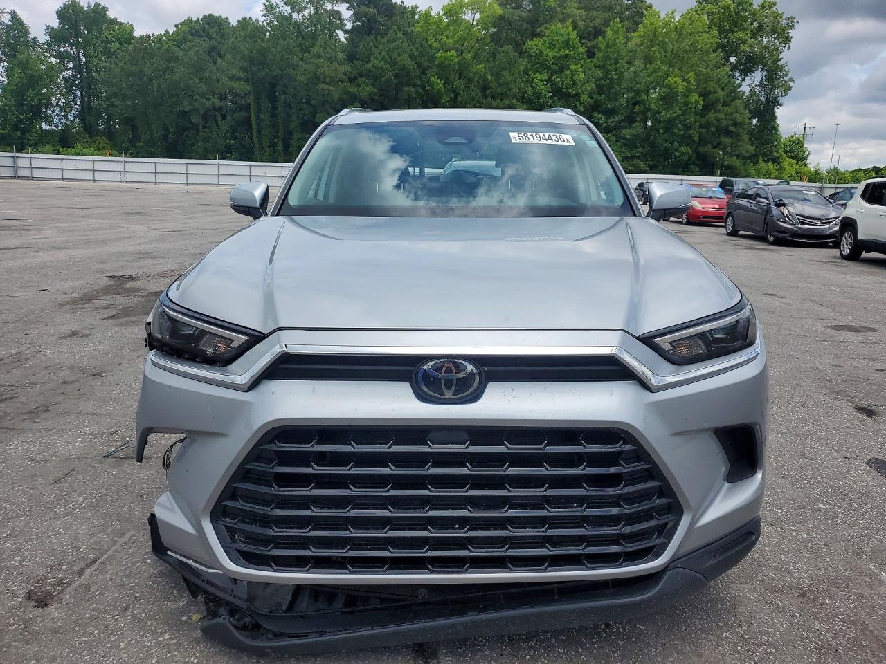 2025 TOYOTA GRAND HIGHLANDER XLE — снимка 5