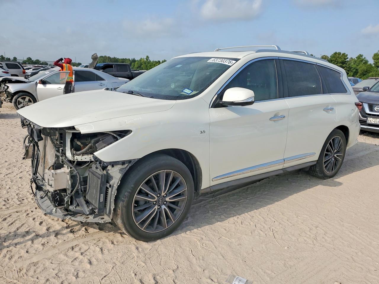 2017 INFINITI QX60 BASE