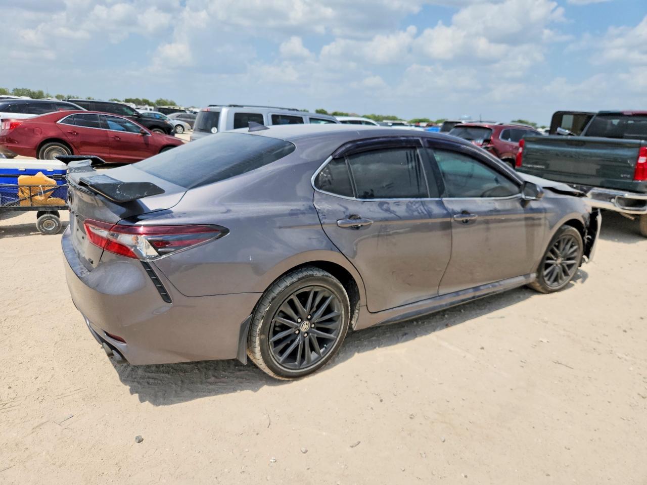 2024 TOYOTA CAMRY SE — снимка 3