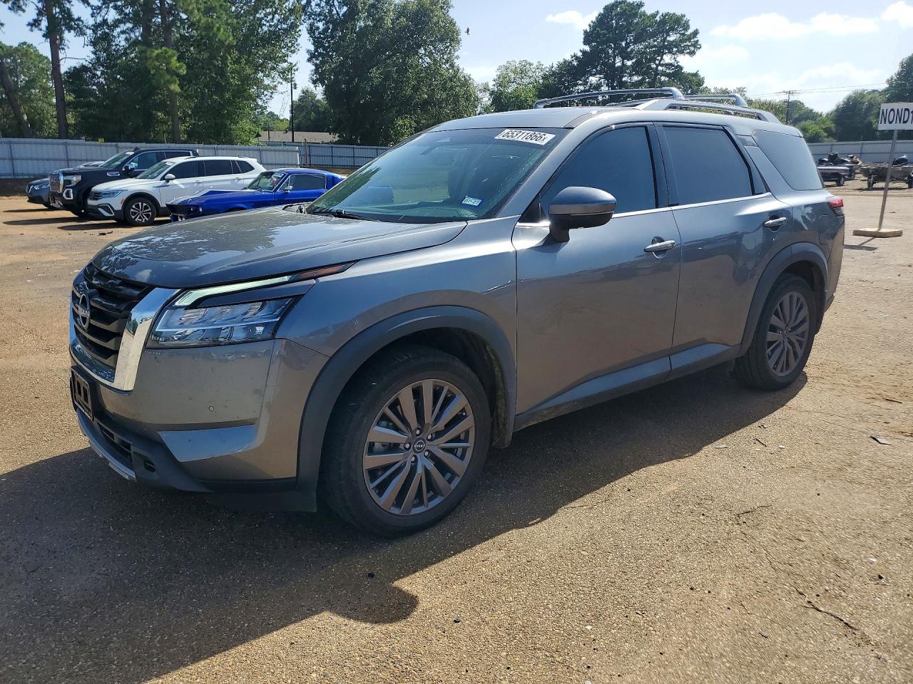 2023 NISSAN PATHFINDER SL