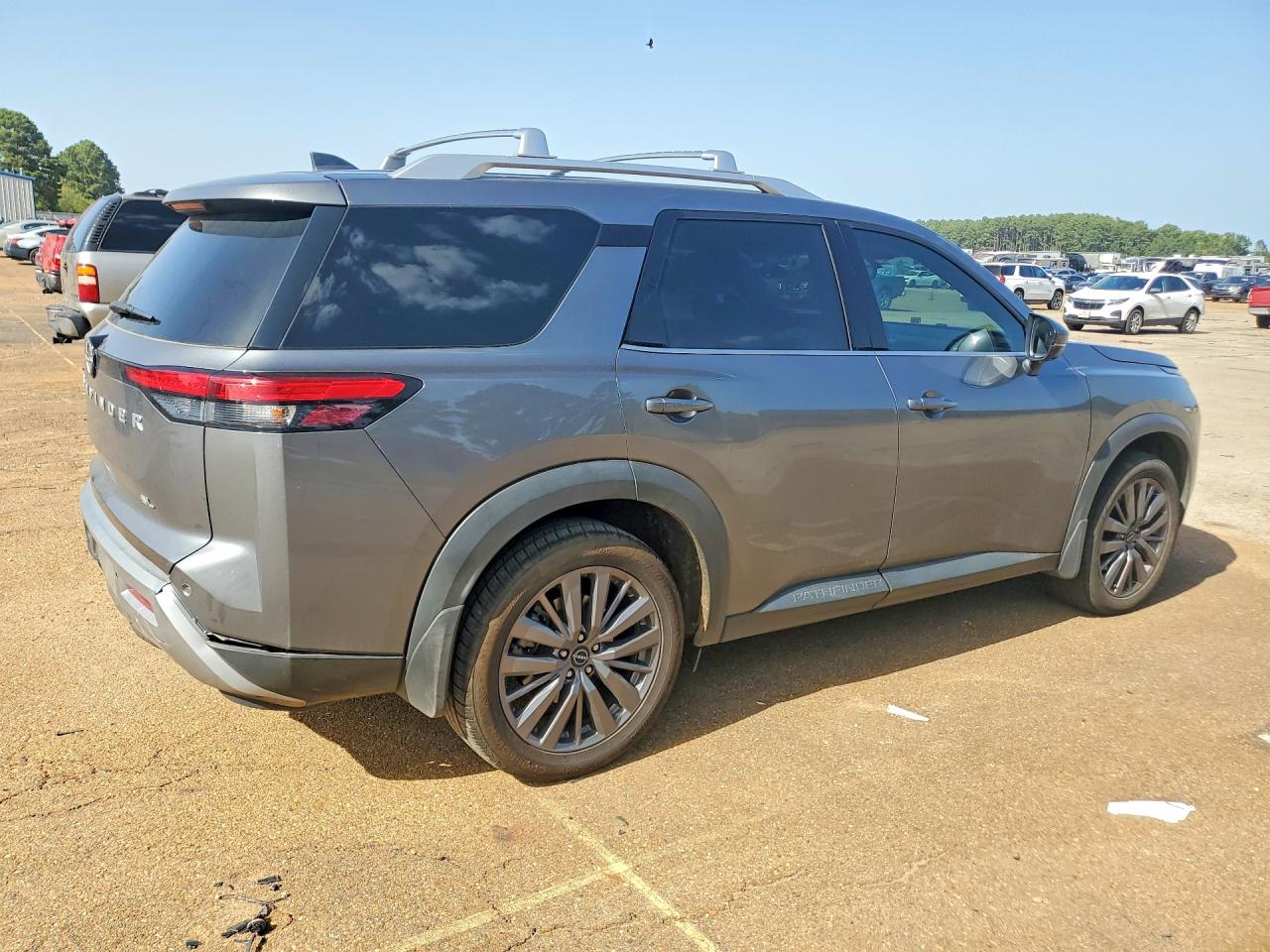 2023 NISSAN PATHFINDER SL — снимка 3