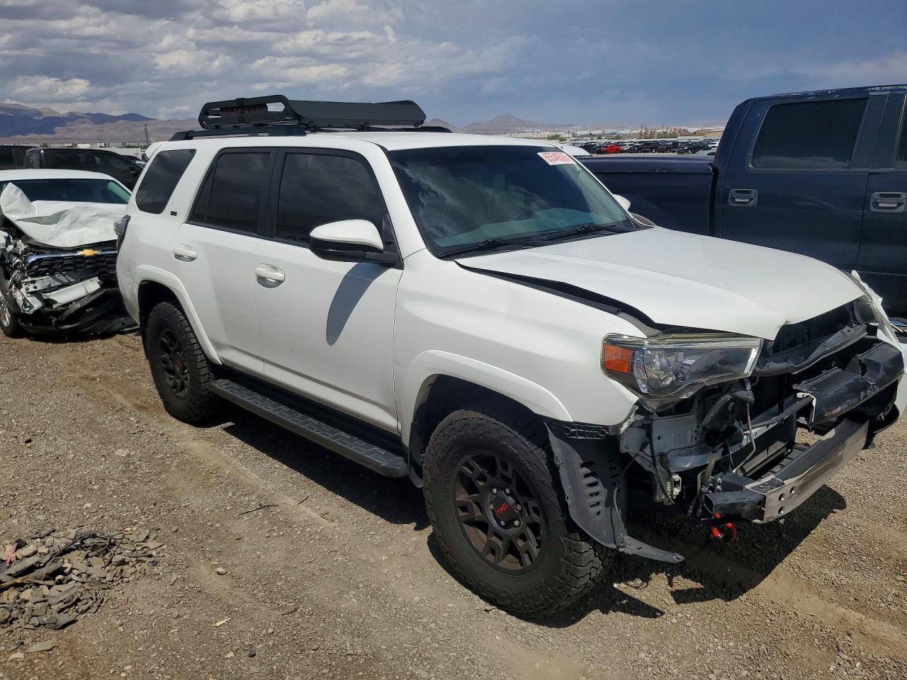 2017 TOYOTA 4RUNNER SR5 — снимка 4