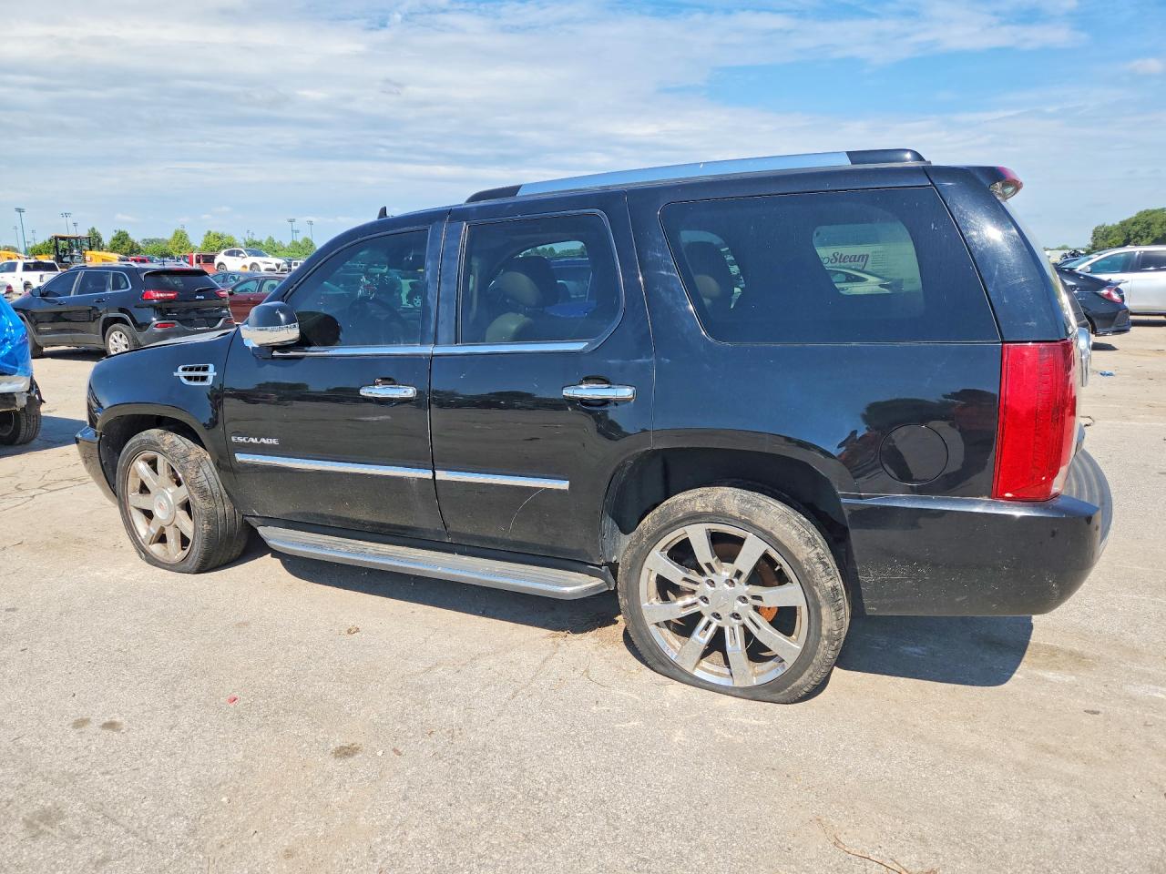2014 CADILLAC ESCALADE LUXURY — снимка 2