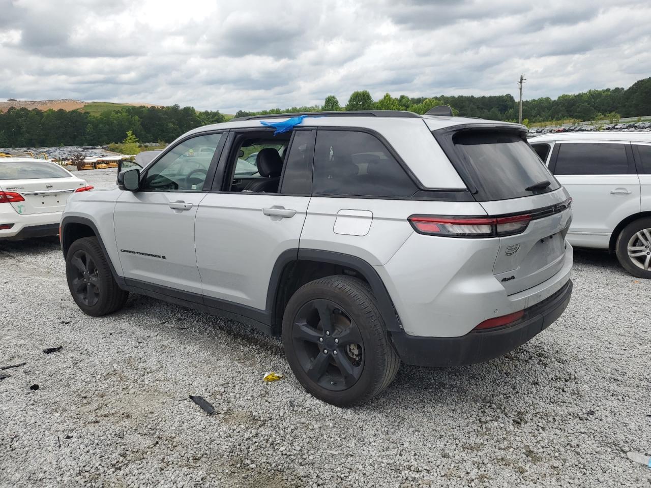 2023 JEEP GRAND CHEROKEE LIMITED — снимка 2