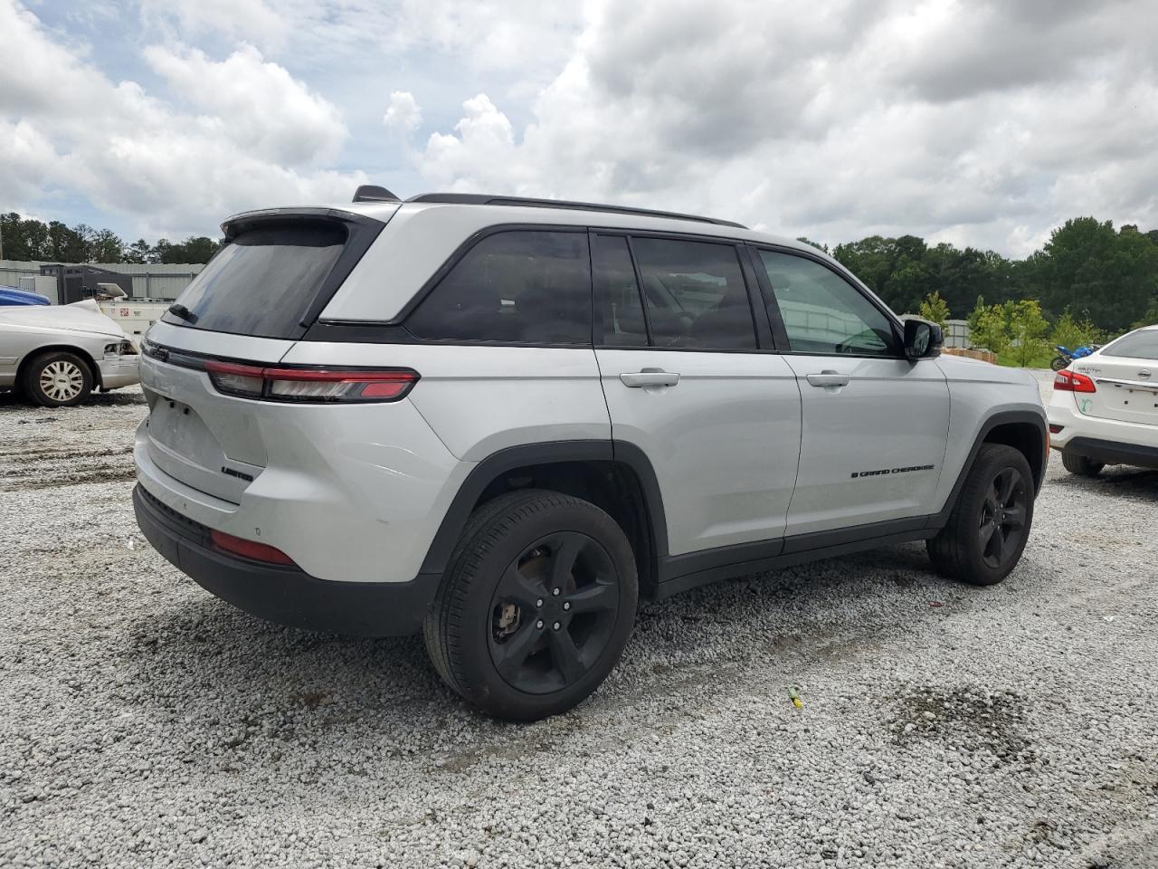 2023 JEEP GRAND CHEROKEE LIMITED — снимка 3