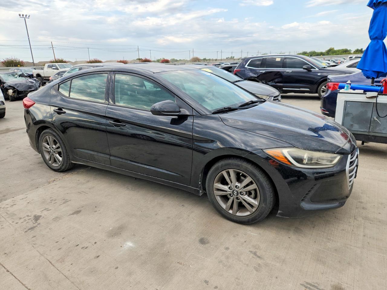 2017 HYUNDAI ELANTRA SE — снимка 4