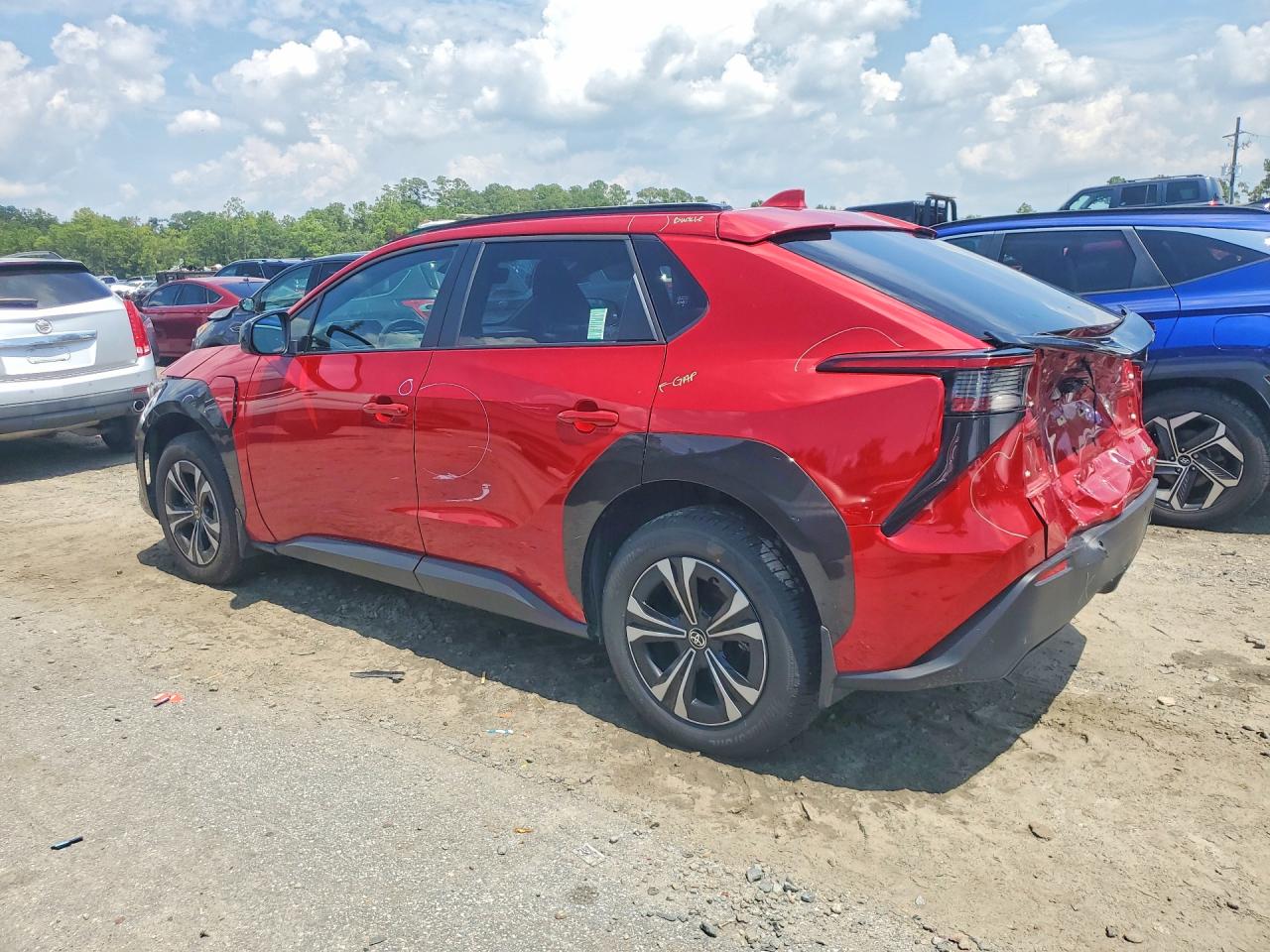 2023 TOYOTA BZ4X XLE — снимка 2