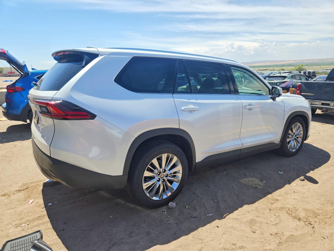 2026 TOYOTA GRAND HIGHLANDER PLATINUM — снимка 3