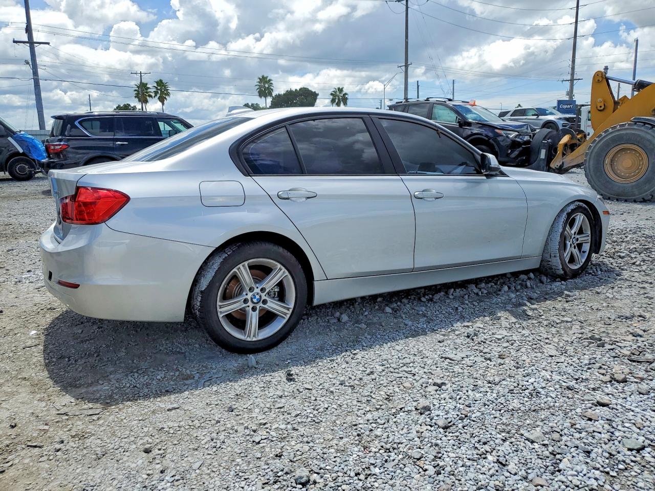 2014 BMW 320 I — снимка 3