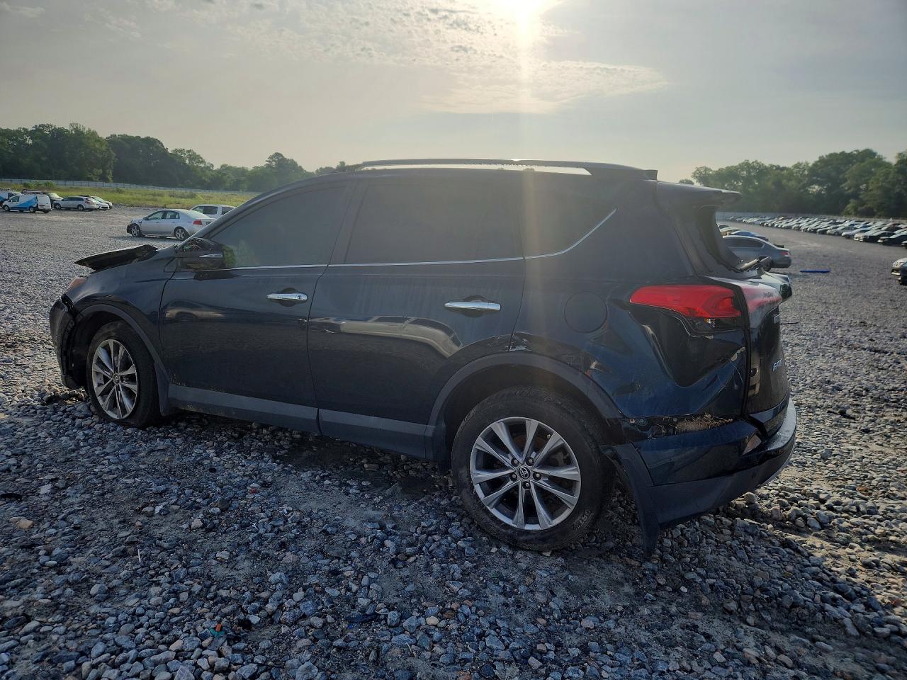 2017 TOYOTA RAV4 LIMITED — снимка 2