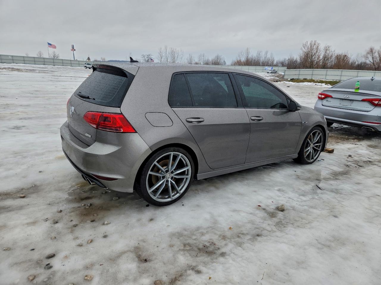 2017 VOLKSWAGEN GOLF R — снимка 3