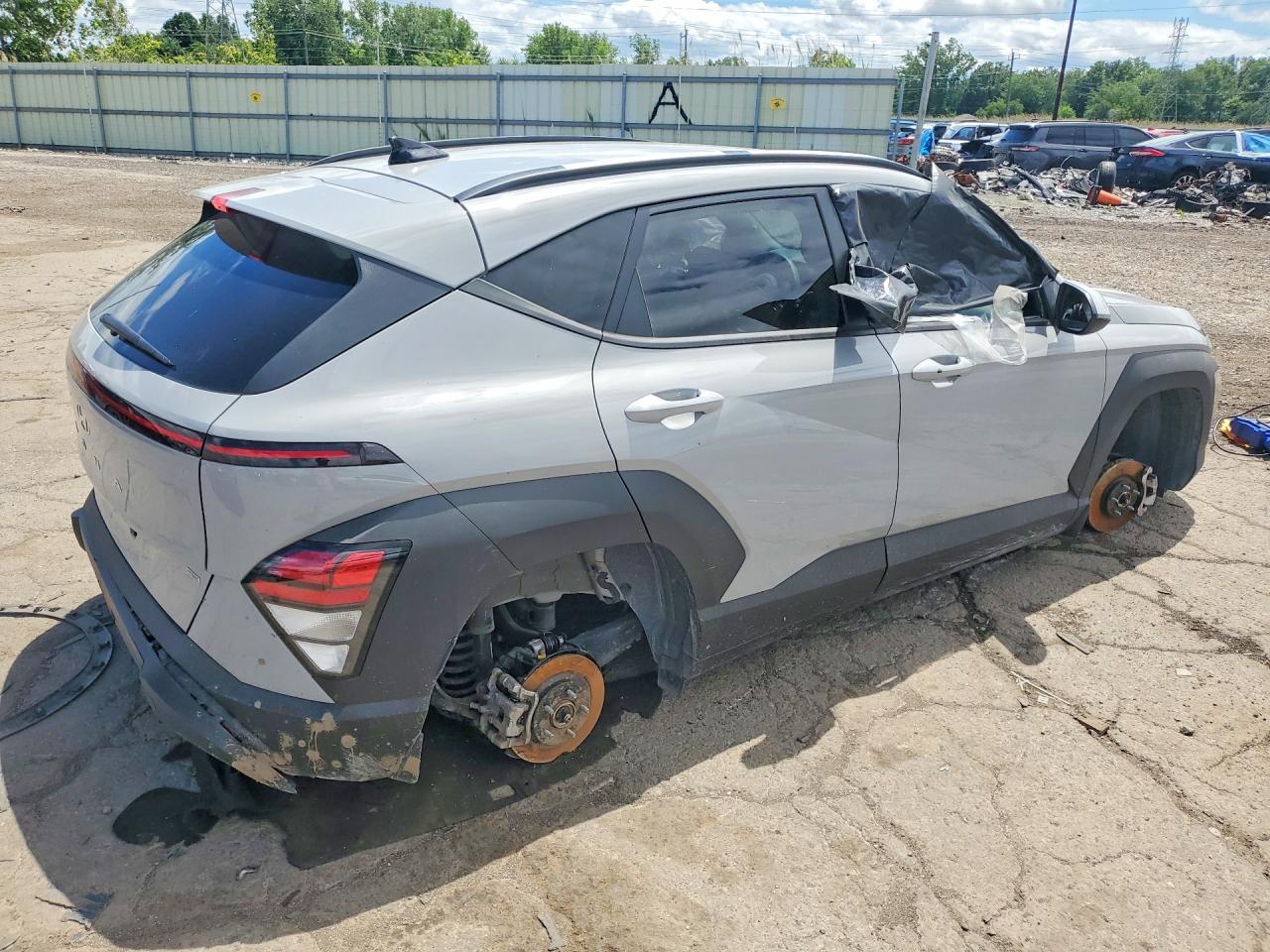 2025 HYUNDAI KONA SEL — снимка 3