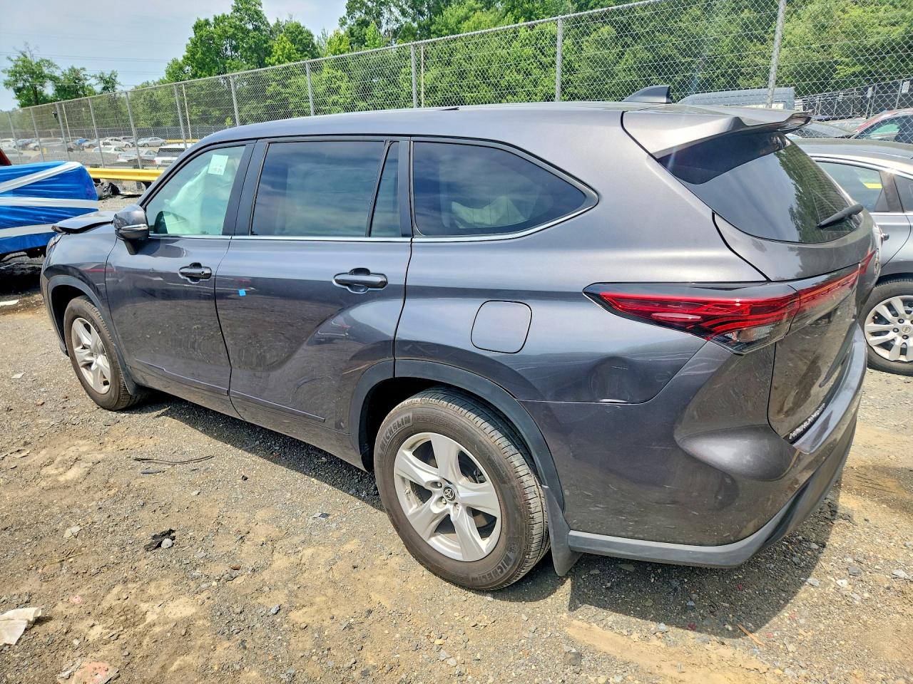 2023 TOYOTA HIGHLANDER L — снимка 2