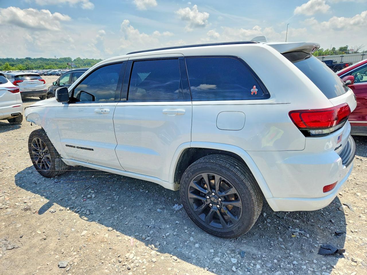 2020 JEEP GRAND CHEROKEE LAREDO — снимка 2