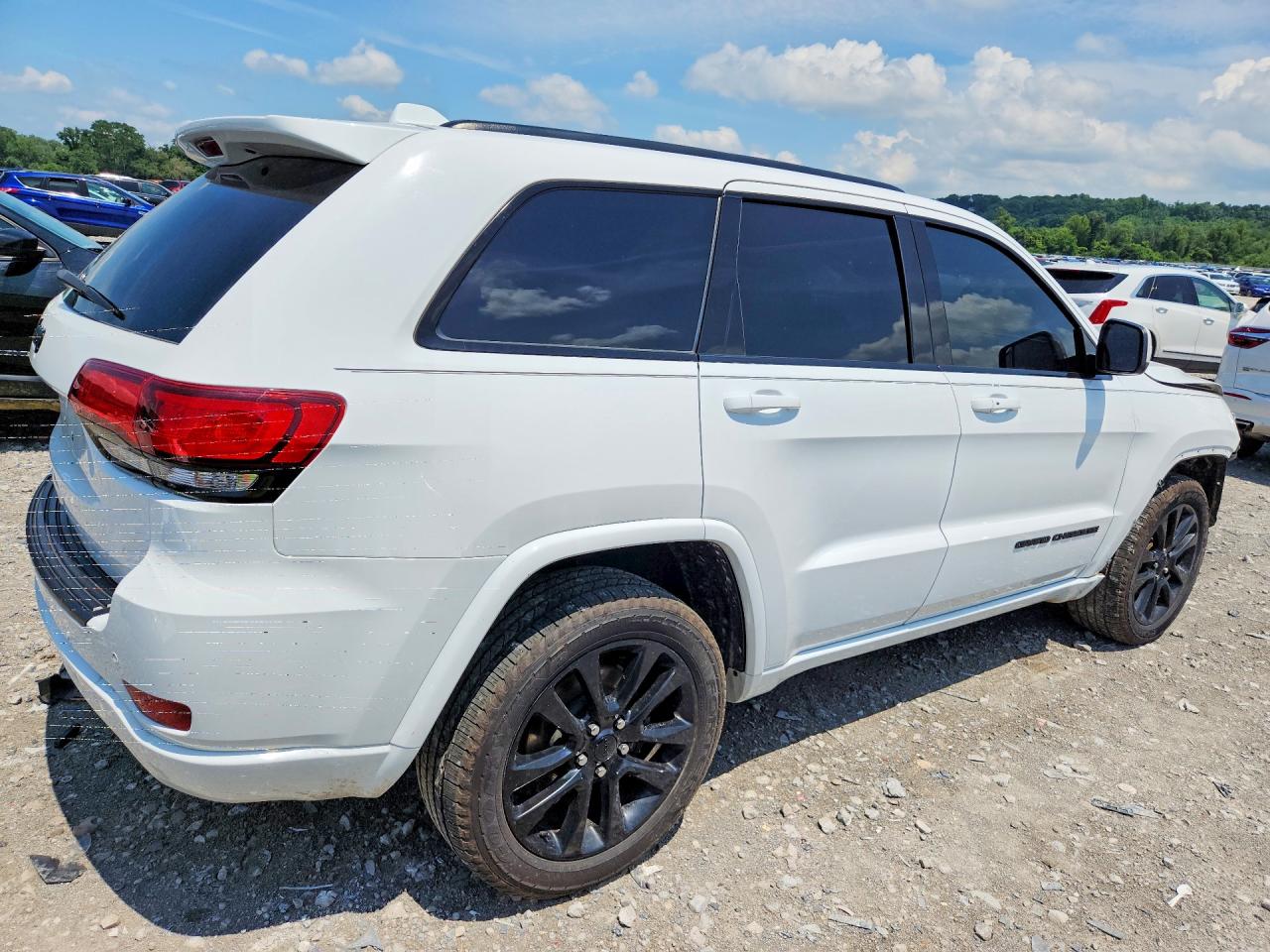 2020 JEEP GRAND CHEROKEE LAREDO — снимка 3