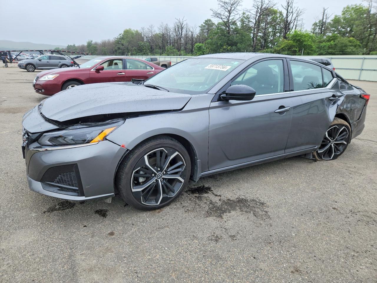 2025 NISSAN ALTIMA SR