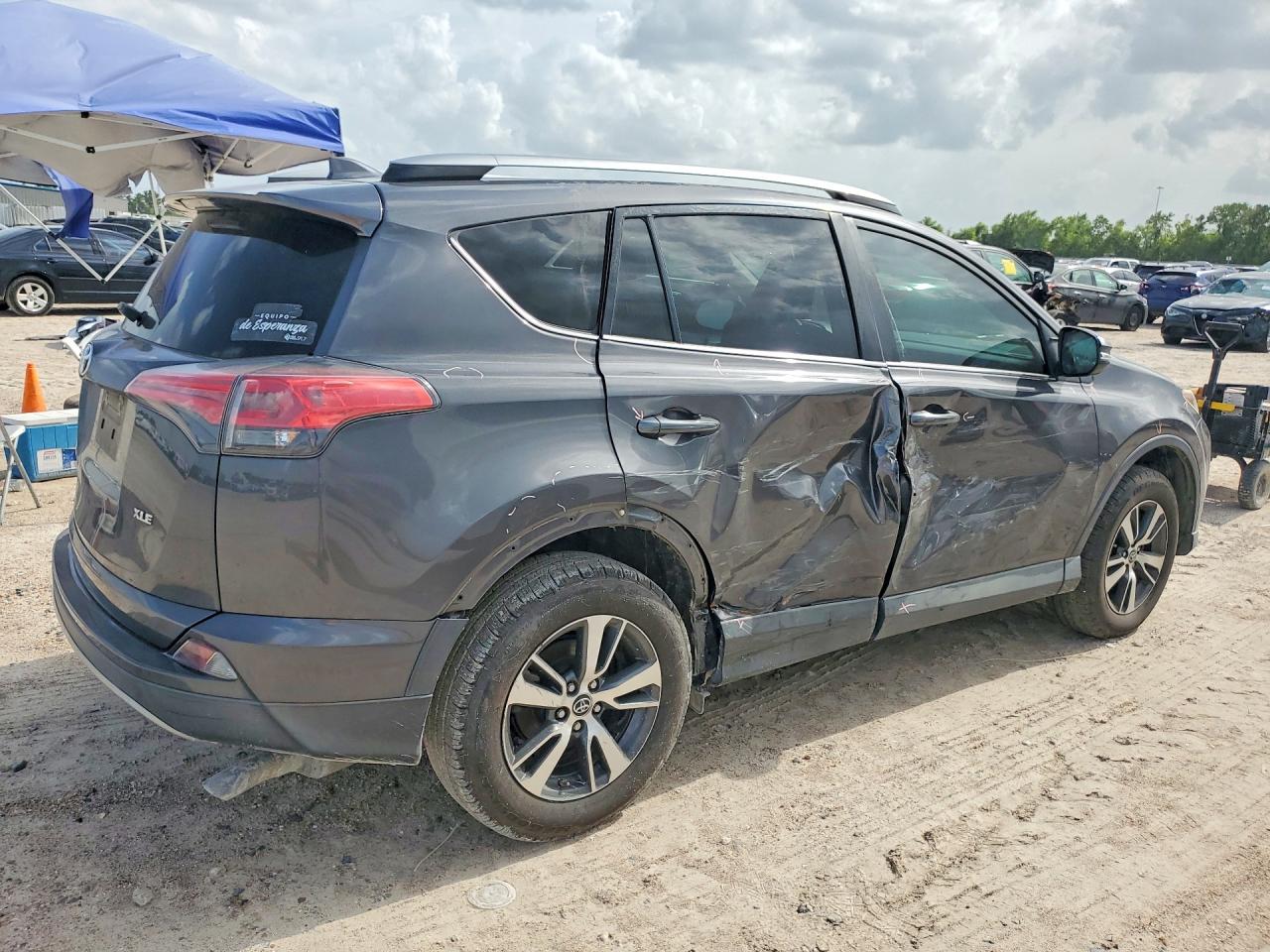 2018 TOYOTA RAV4 XLE — снимка 3