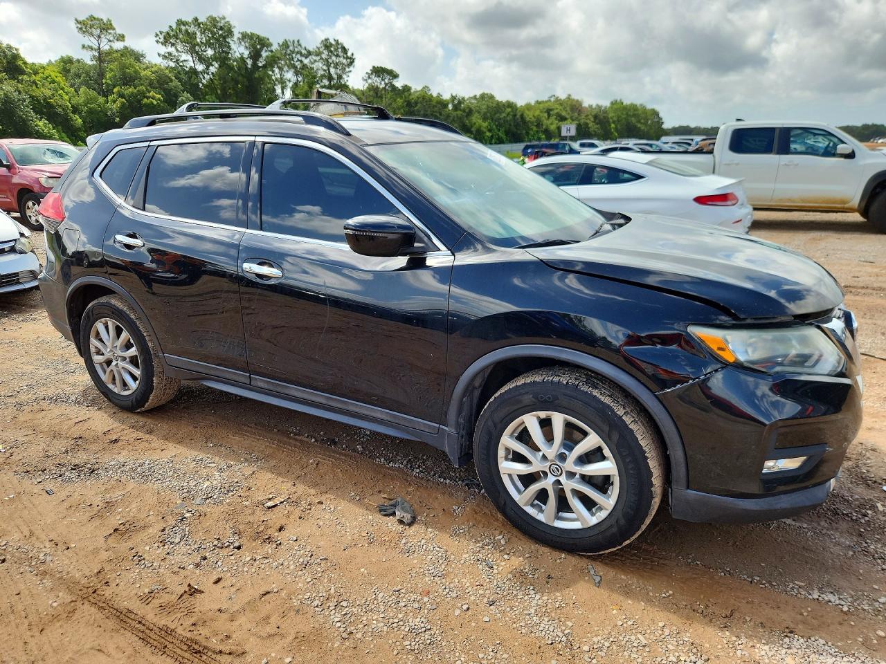 2017 NISSAN ROGUE SV — снимка 4