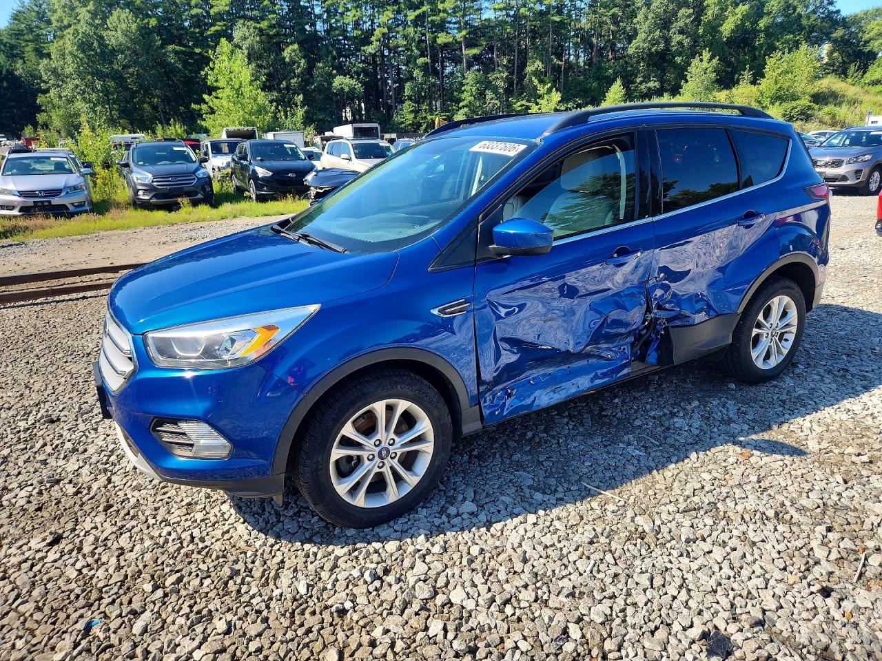 2017 FORD ESCAPE SE