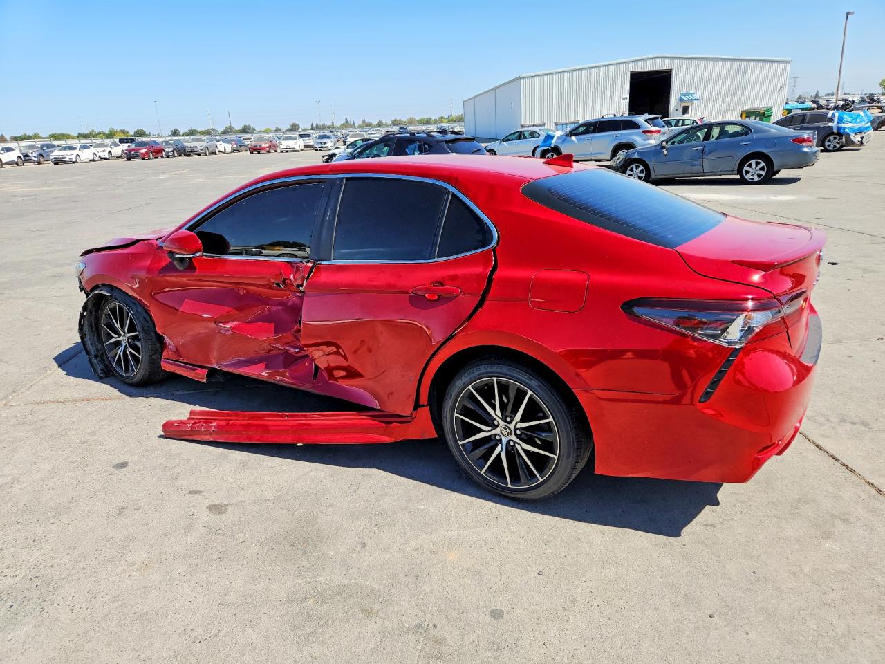 2024 TOYOTA CAMRY SE — снимка 2
