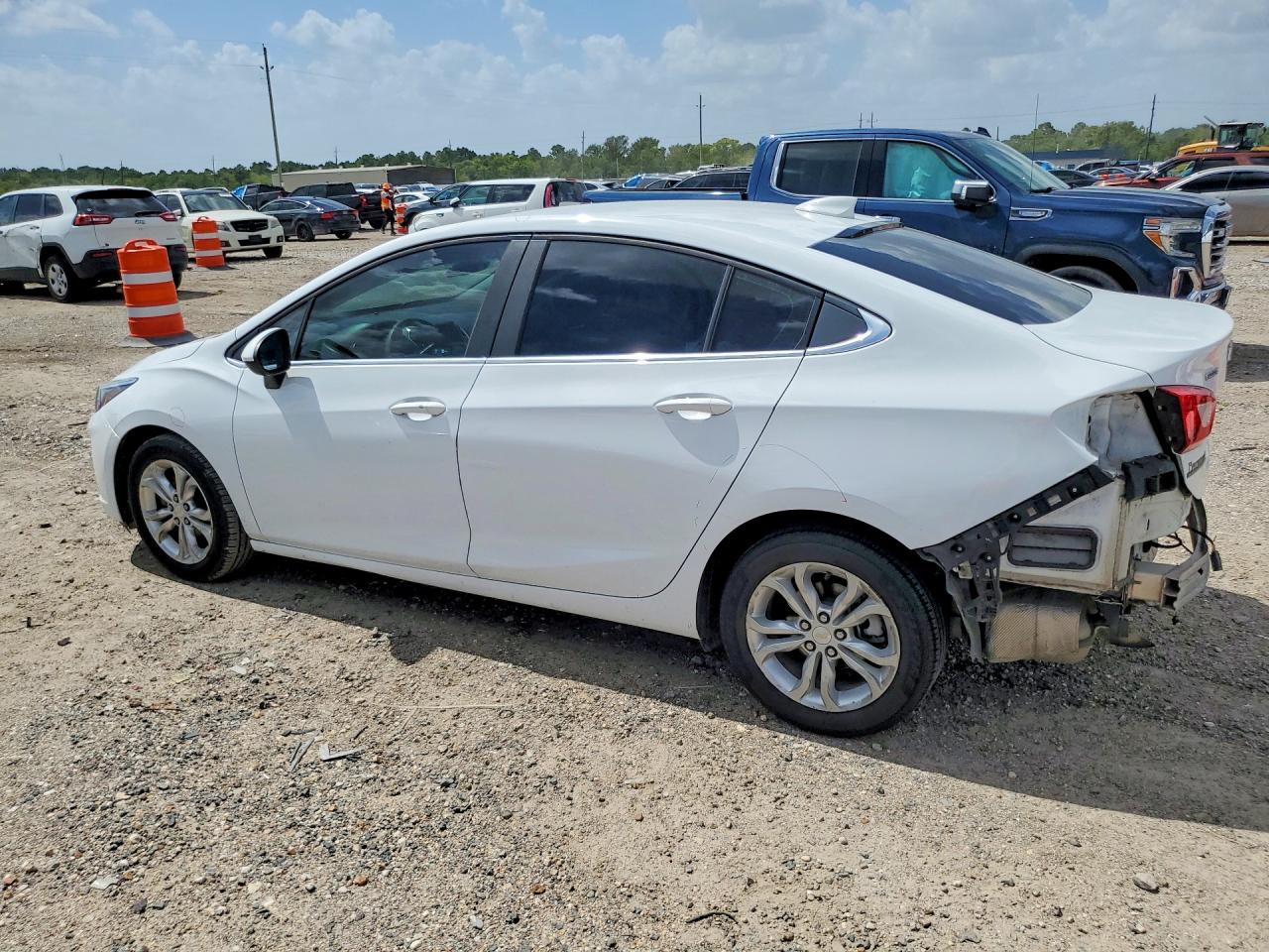 2019 CHEVROLET CRUZE LT — снимка 2
