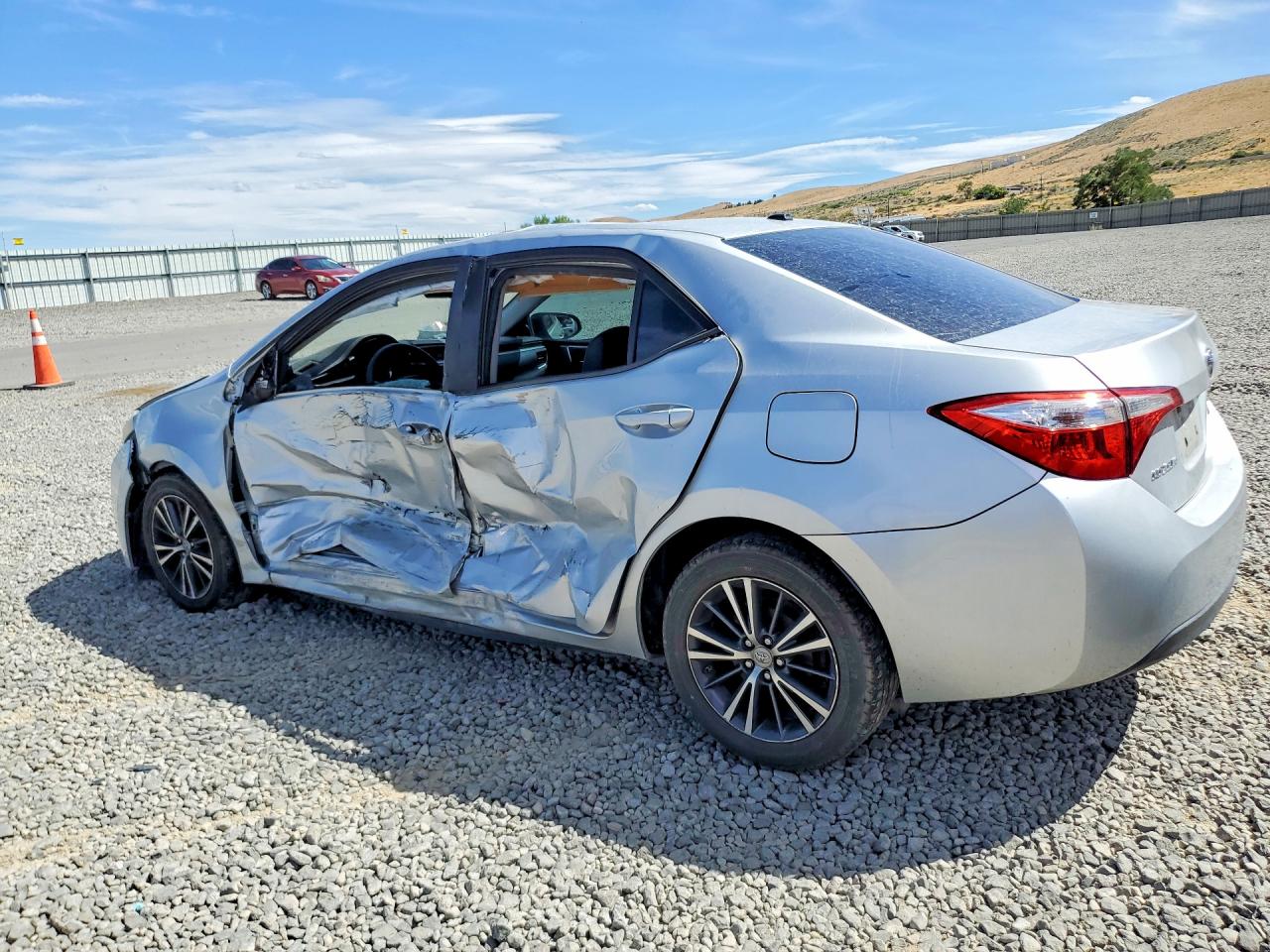 2016 TOYOTA COROLLA LE PREMIUM — снимка 2