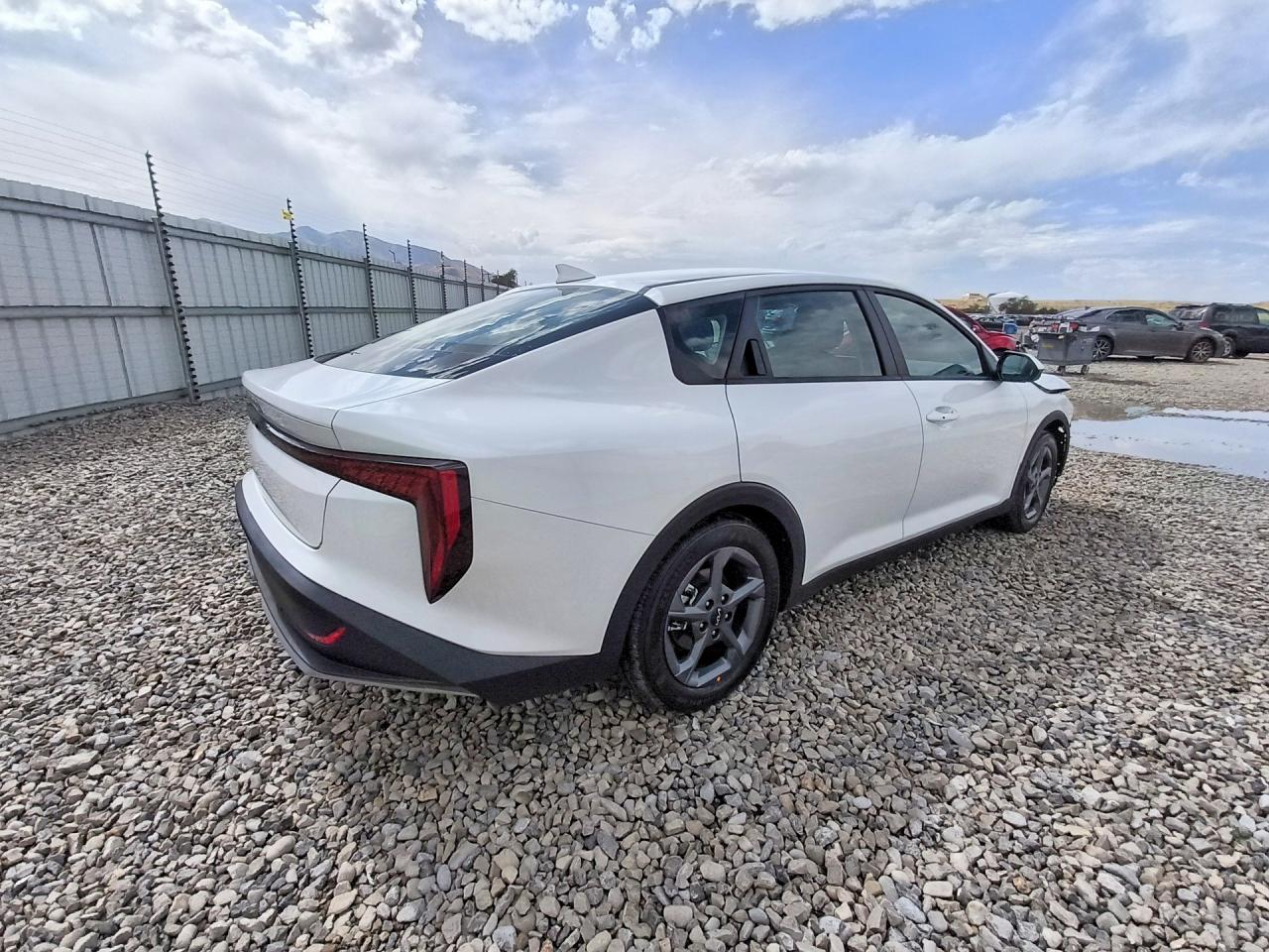 2026 KIA K4 LXS — снимка 3