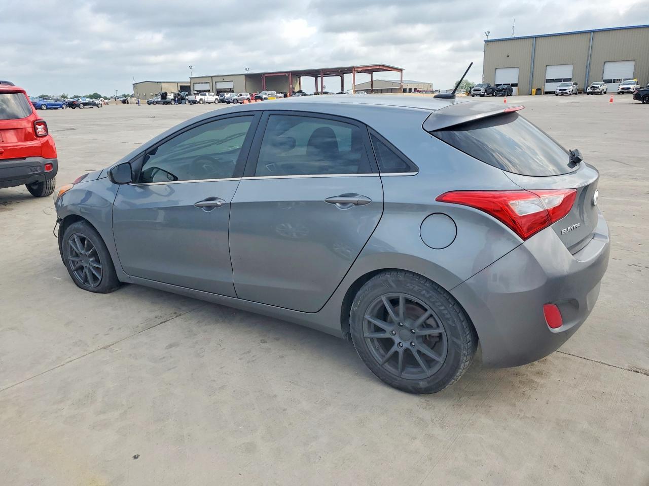 2016 HYUNDAI ELANTRA GT BASE — снимка 2