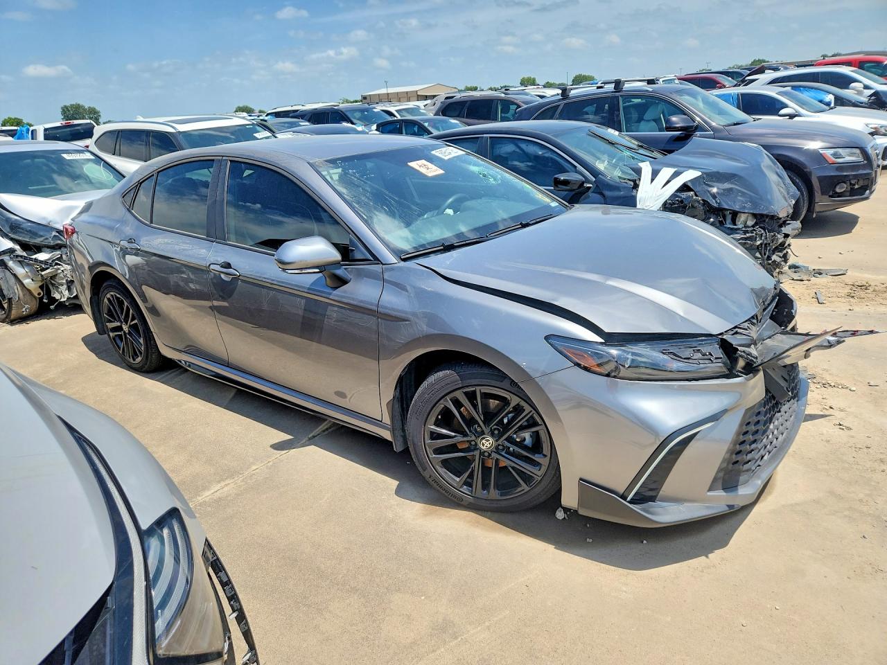 2026 TOYOTA CAMRY SE — снимка 4