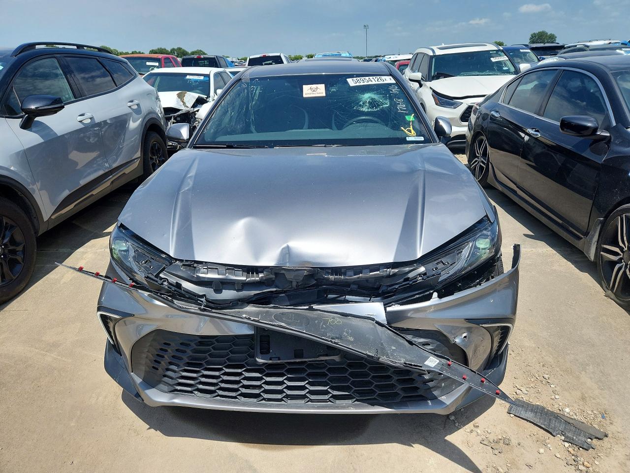 2026 TOYOTA CAMRY SE — снимка 5