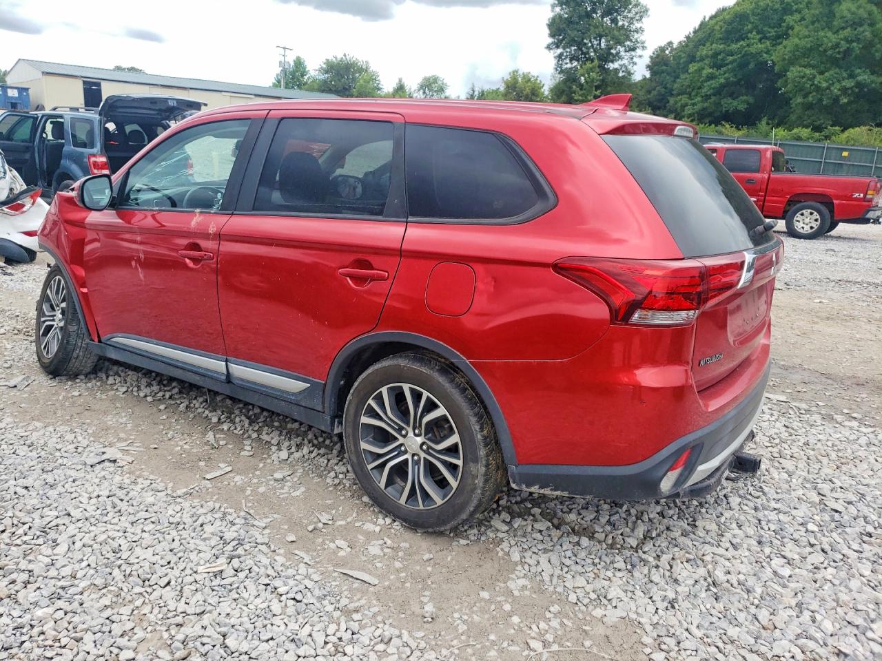 2018 MITSUBISHI OUTLANDER SE — снимка 2