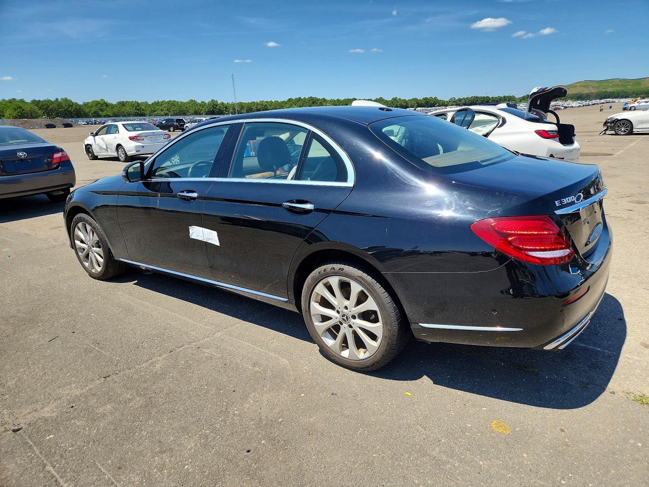 2018 MERCEDES-BENZ E 300 4MATIC — снимка 2