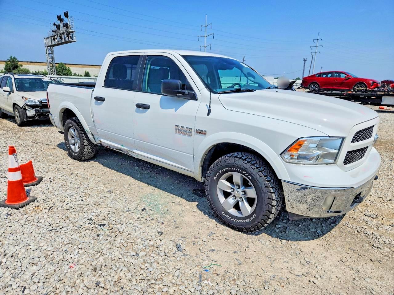 2018 RAM 1500 SLT — снимка 4