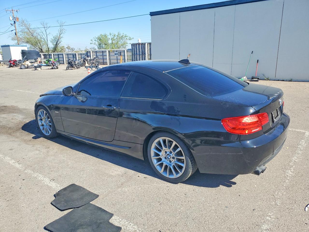 2013 BMW 328 I — снимка 2