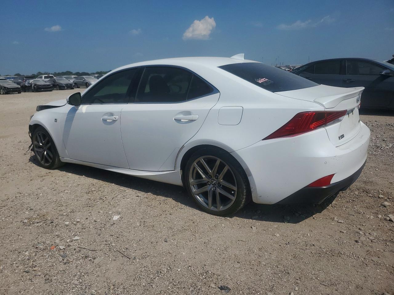 2019 LEXUS IS 300 — снимка 2