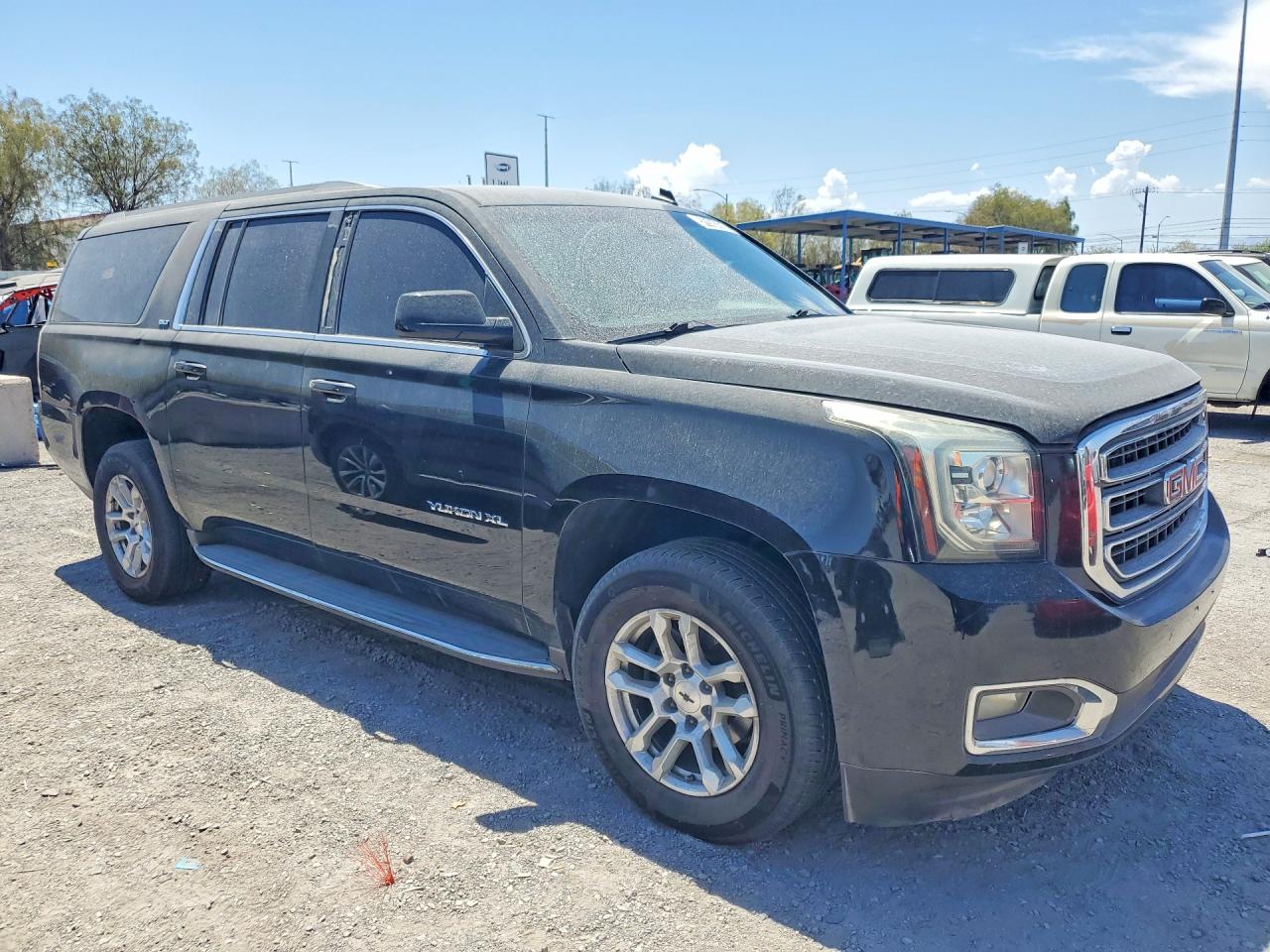 2015 GMC YUKON XL C1500 SLE — снимка 4