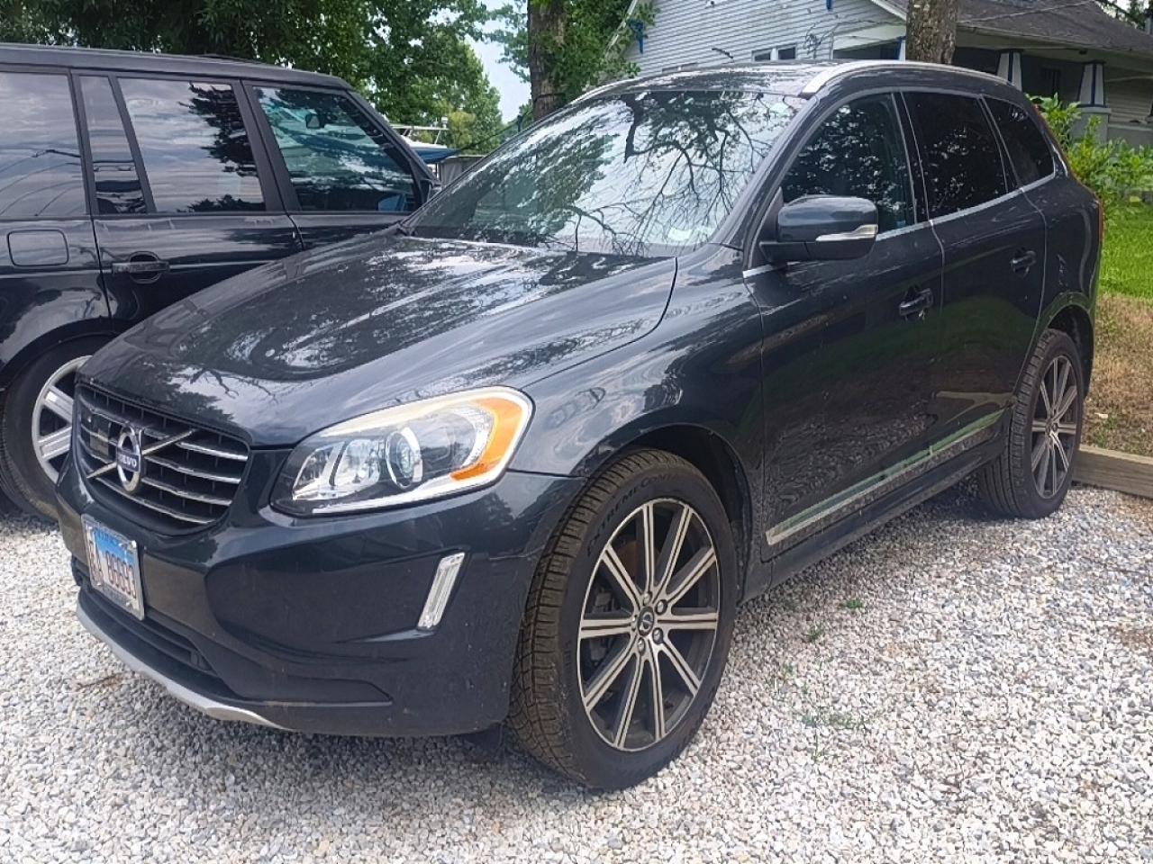 2015 VOLVO XC60 PLATINUM (NON R DESIGN) — снимка 2