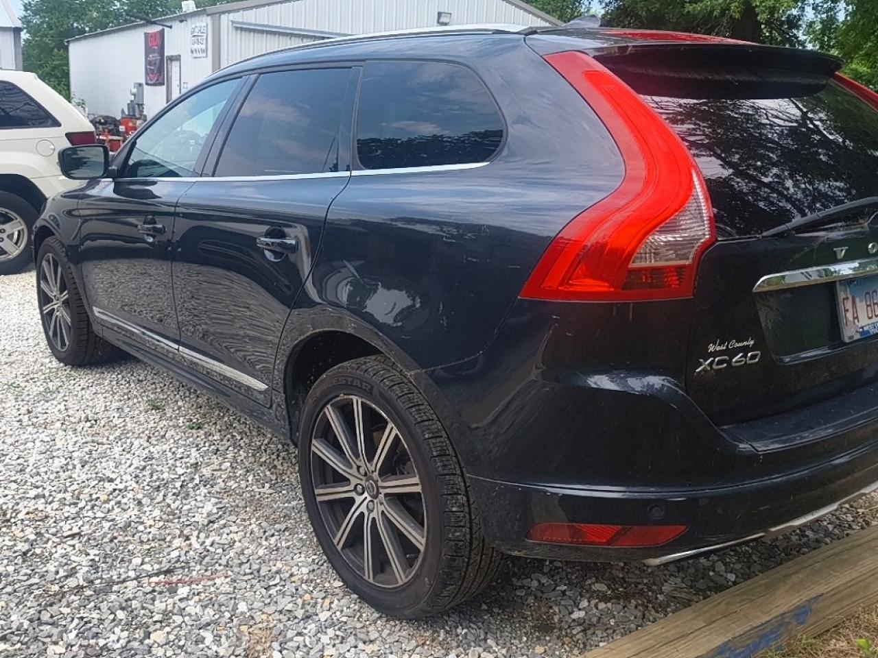 2015 VOLVO XC60 PLATINUM (NON R DESIGN) — снимка 3