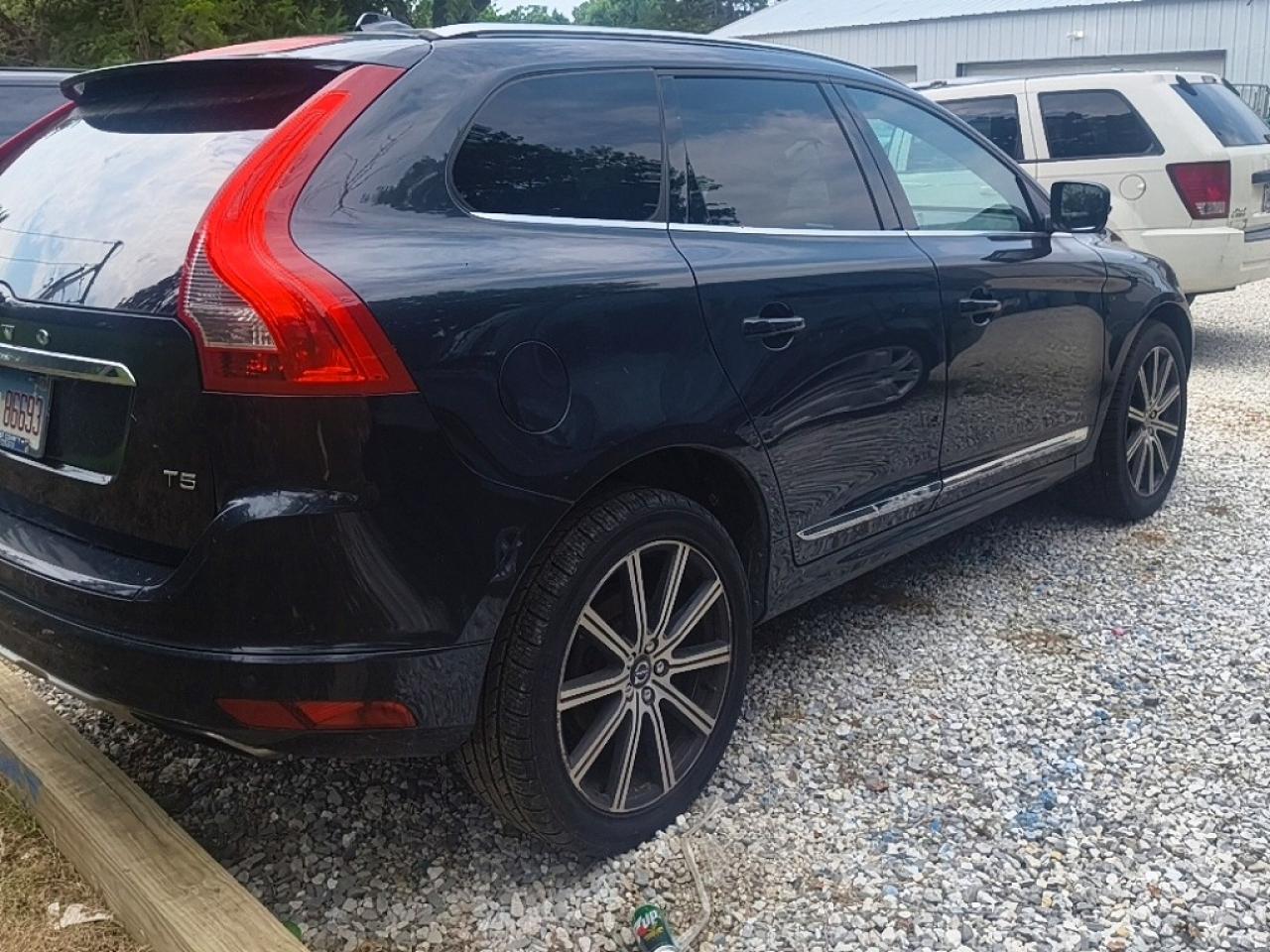 2015 VOLVO XC60 PLATINUM (NON R DESIGN) — снимка 4