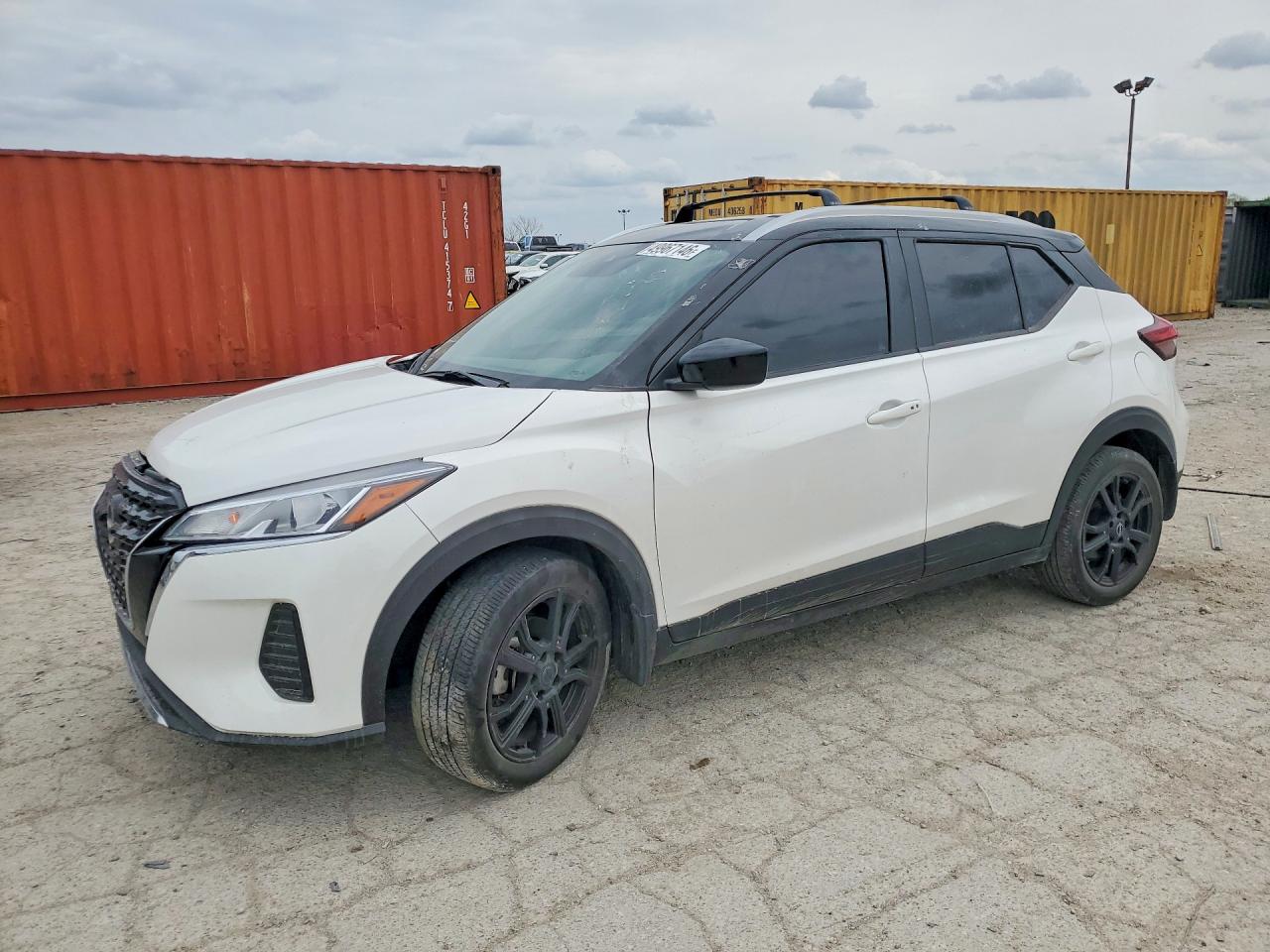 2023 NISSAN KICKS SV