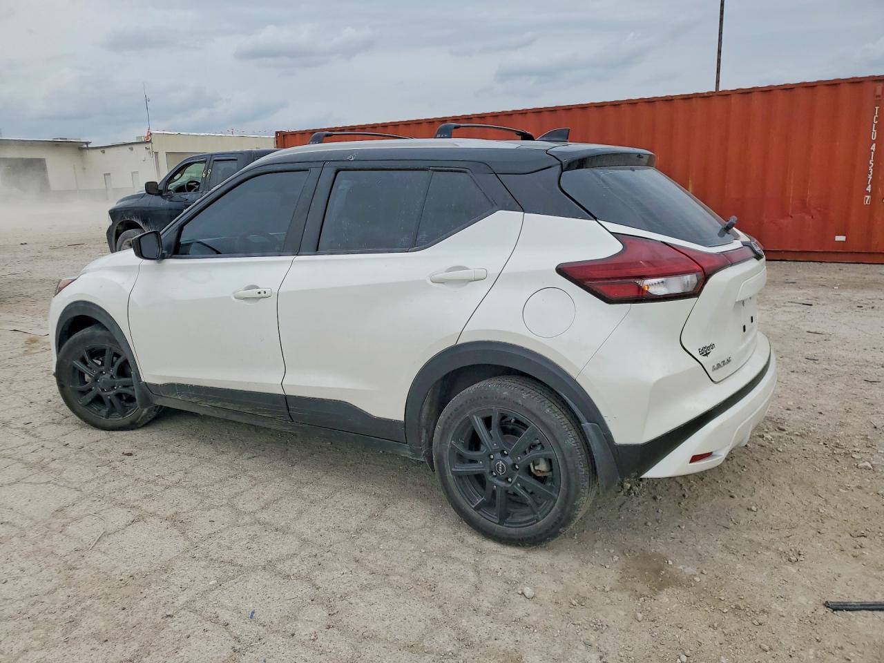 2023 NISSAN KICKS SV — снимка 2