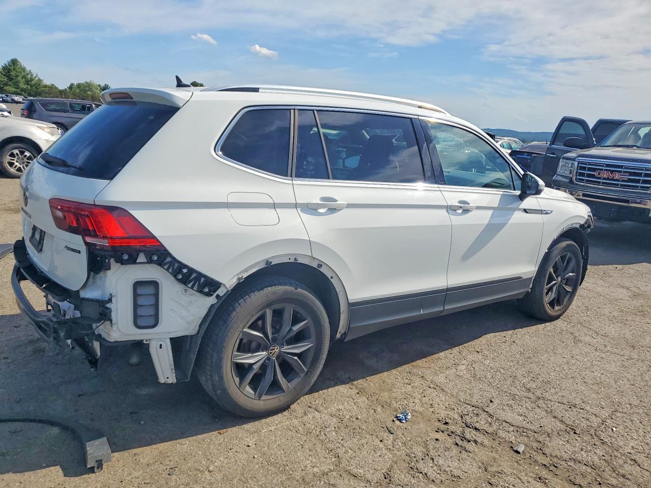 2024 VOLKSWAGEN TIGUAN SE — снимка 3
