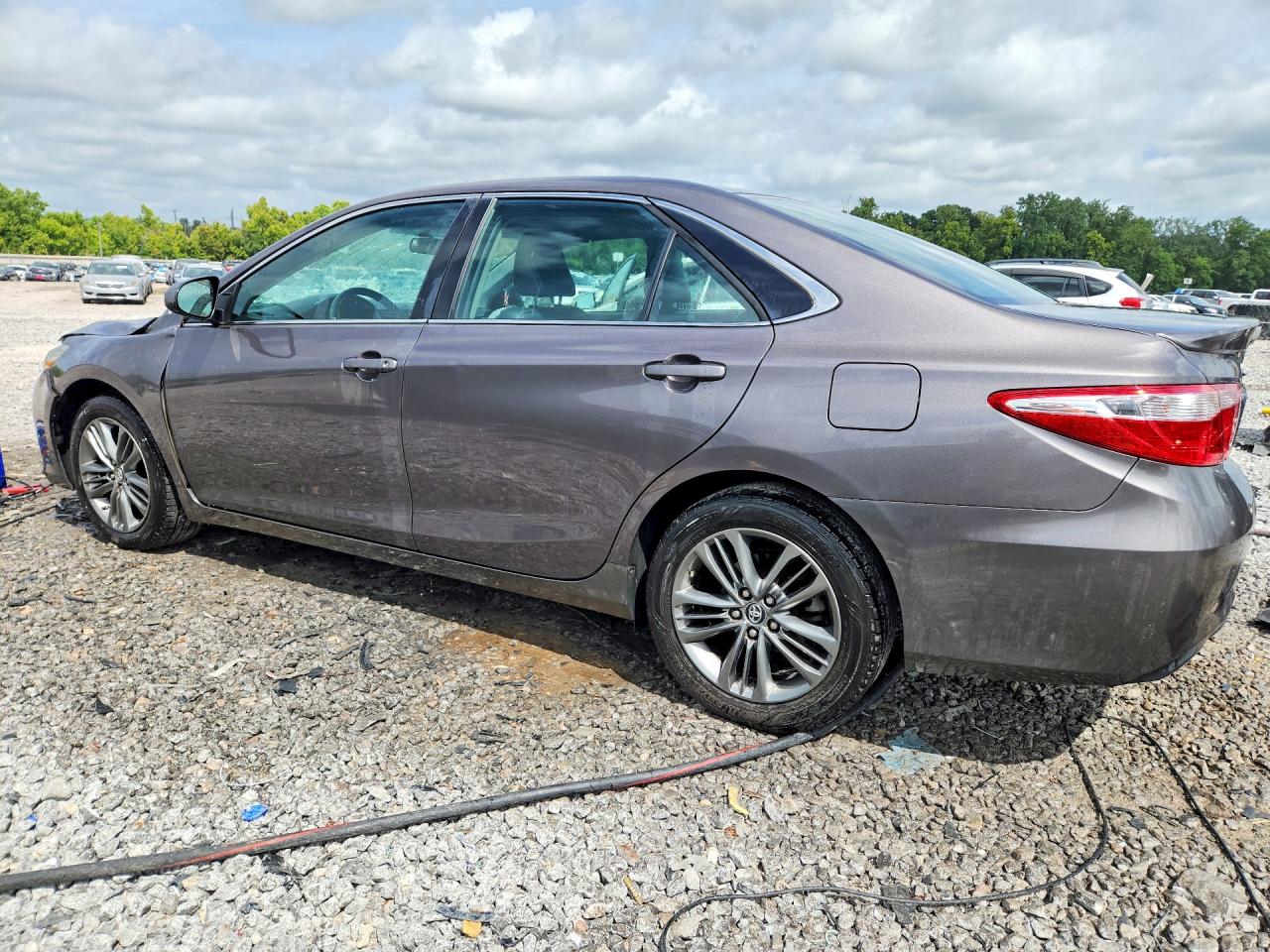 2016 TOYOTA CAMRY SE — снимка 2