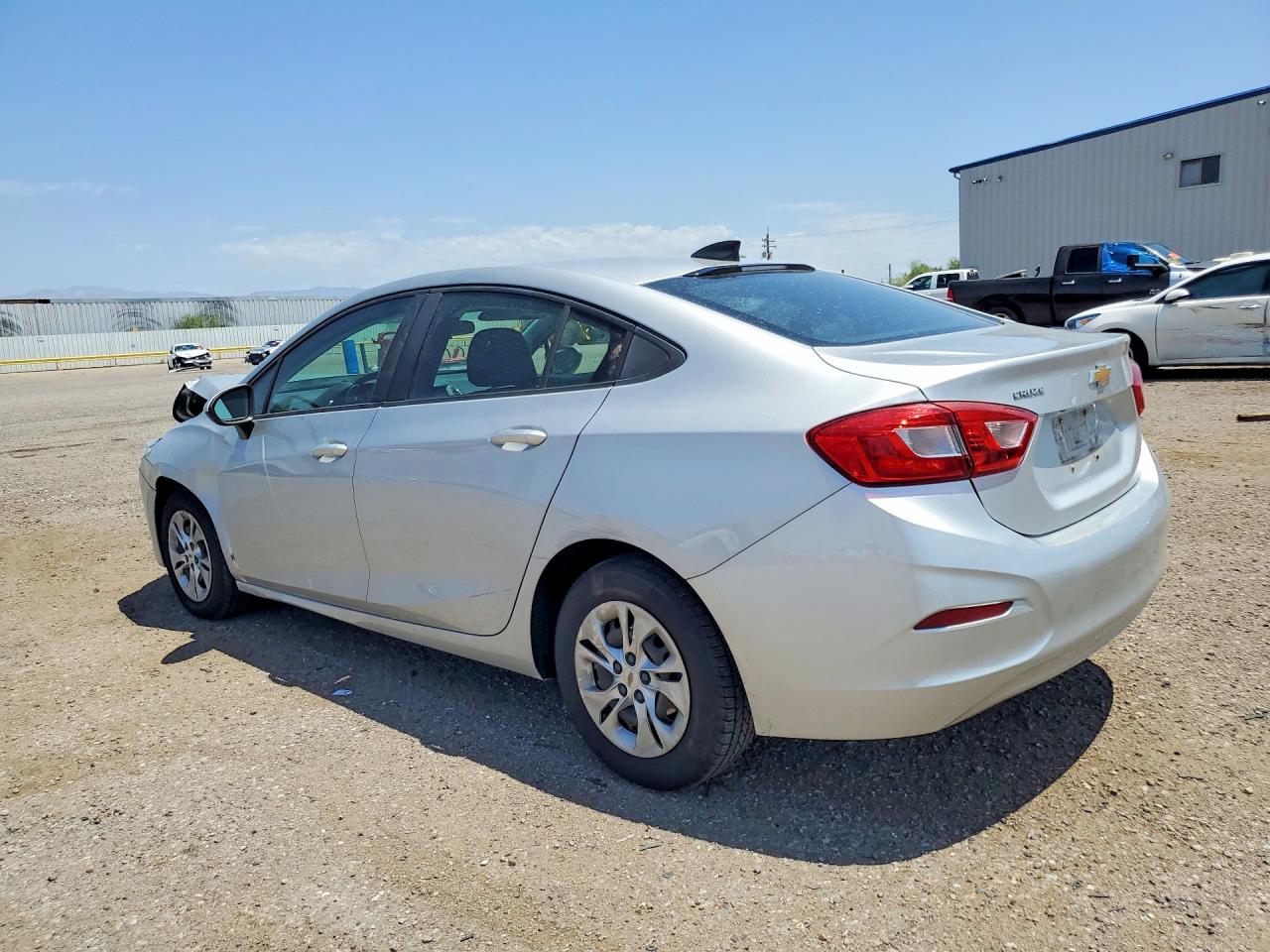 2019 CHEVROLET CRUZE LS — снимка 2