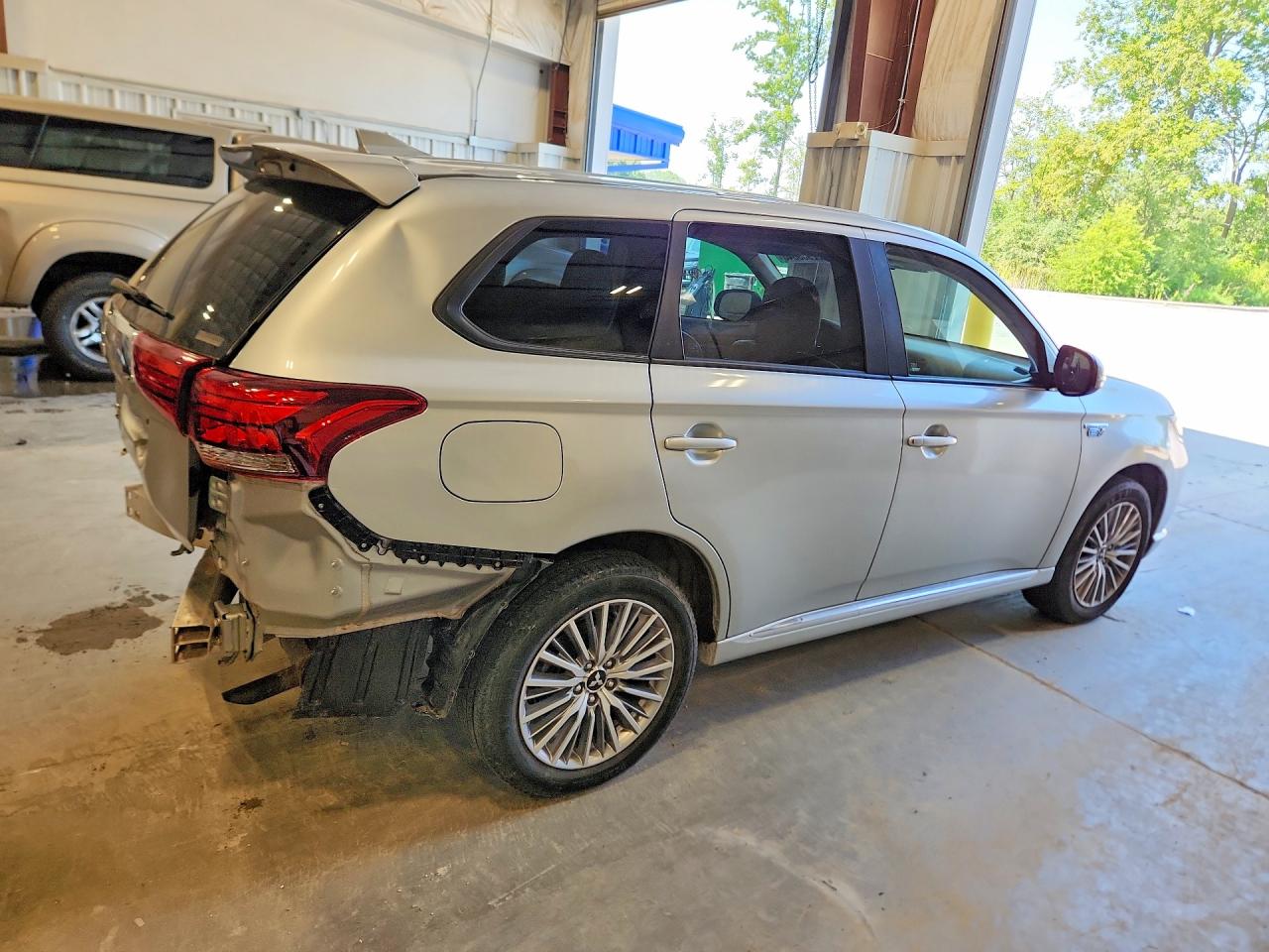 2020 MITSUBISHI OUTLANDER SEL — снимка 3