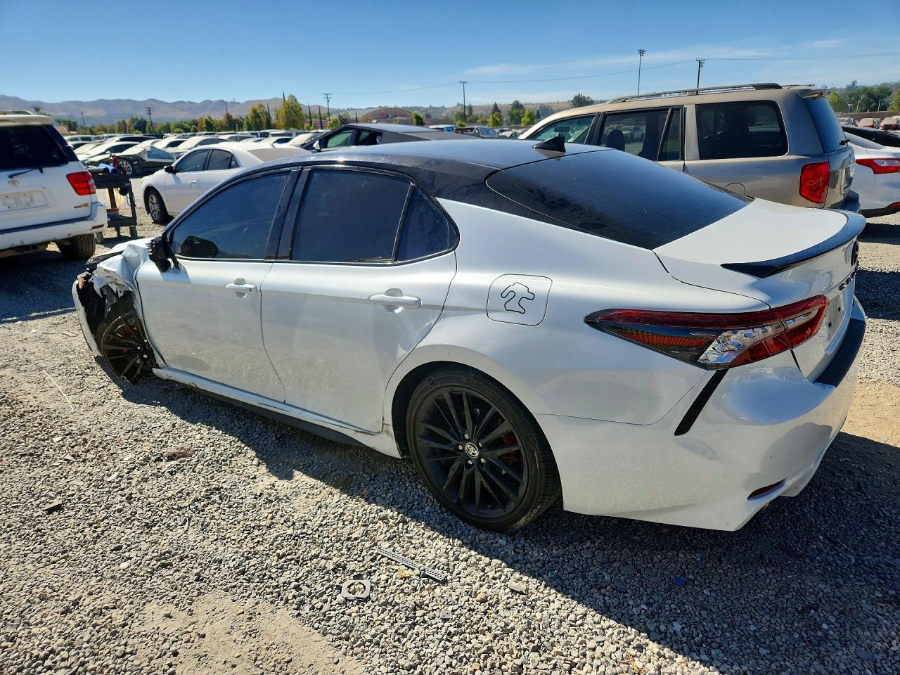 2024 TOYOTA CAMRY XSE — снимка 2